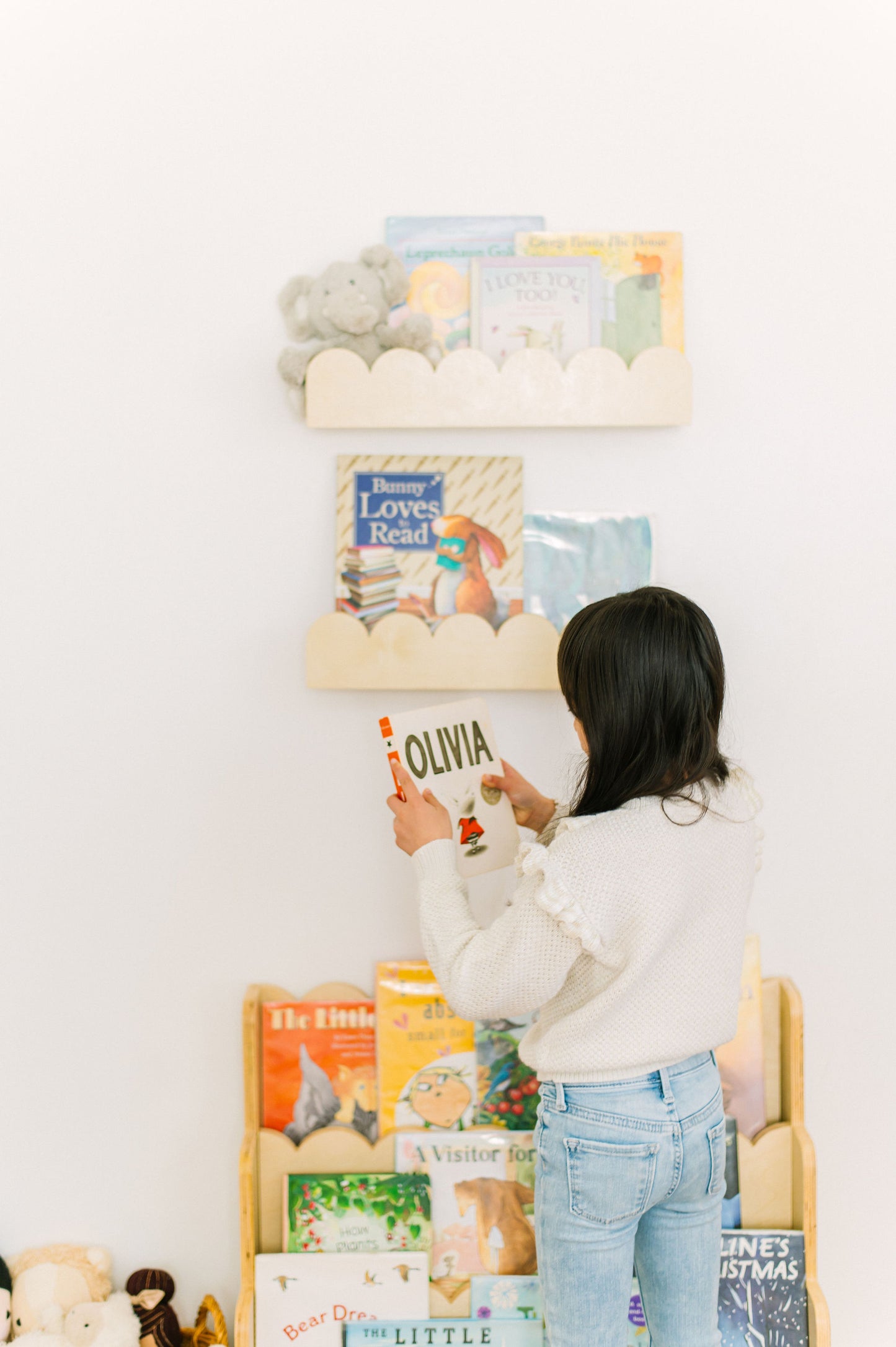 Floating Nursery Book Shelves with Scalloped Edges - Set of 2