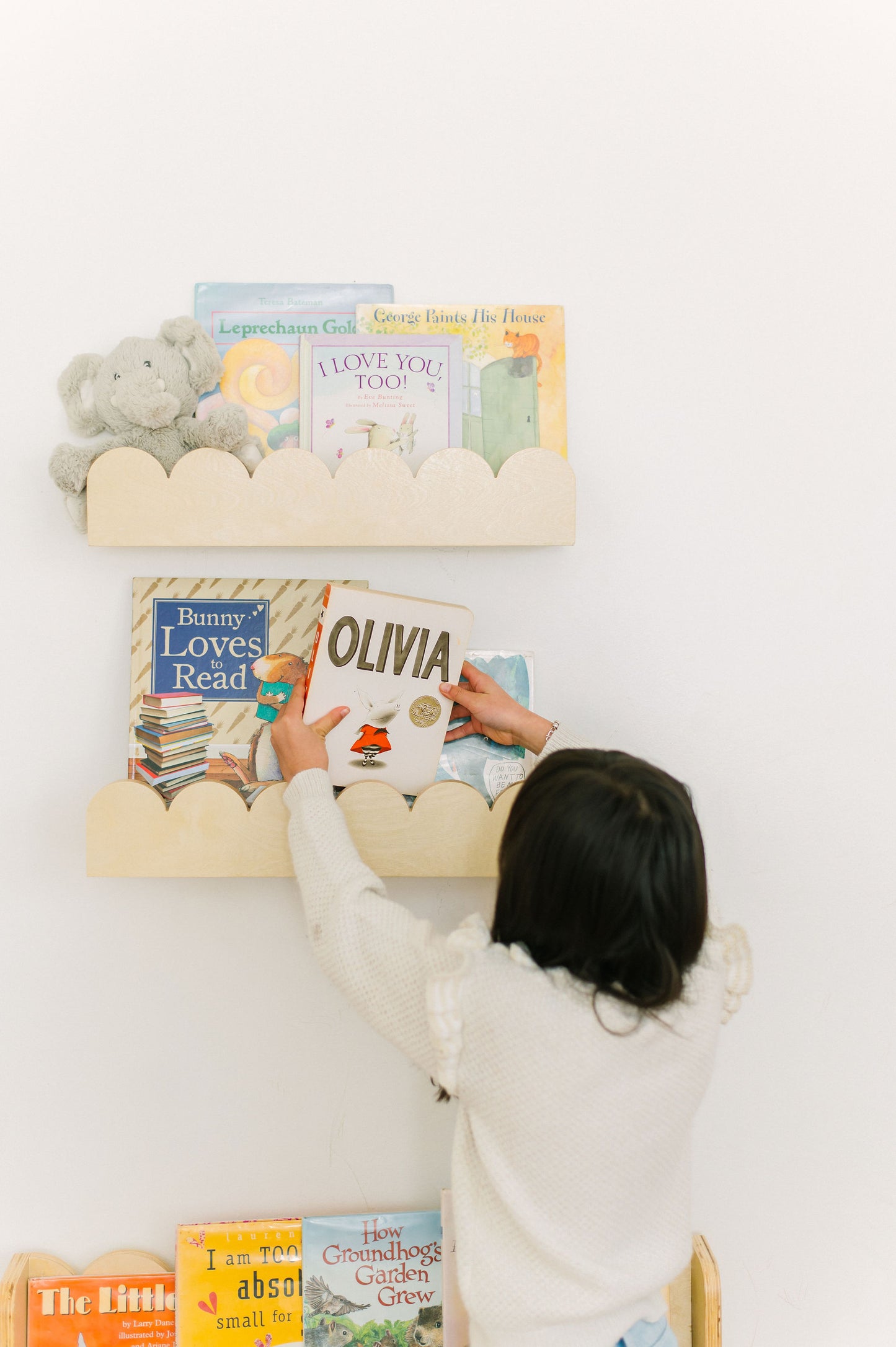 Floating Nursery Book Shelves with Scalloped Edges - Set of 2
